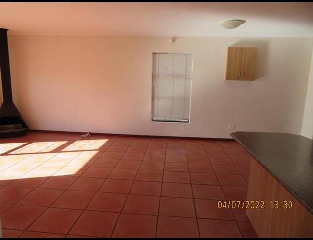 3 BEDROOM PROPERTY TO RENT IN JAKARANDAS